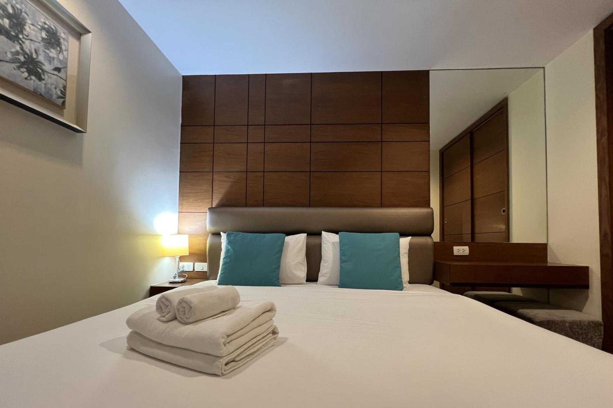 Silom Forest Exclusive Residence Bangkok Exterior foto